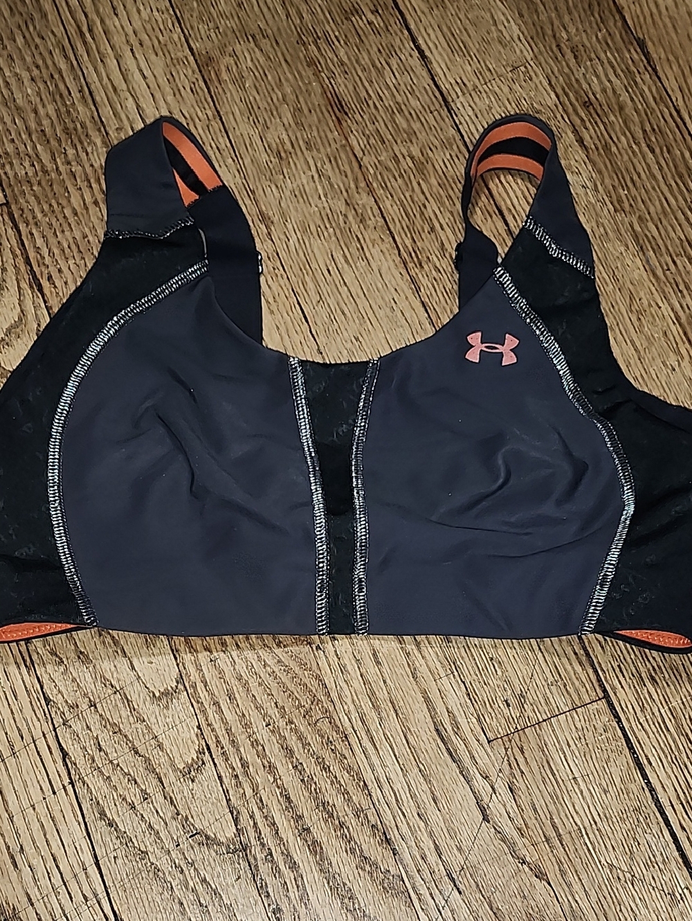Under Armour Black Sports Bra VINTAGE 2000 High Impact 32D